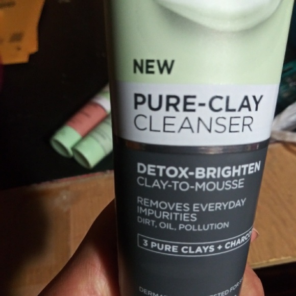 Loreal cleansers - Picture 4 of 4